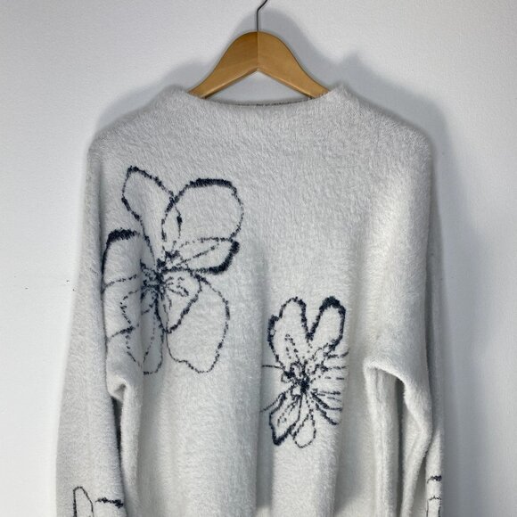 Rachel Zoe - White and Grey fuzzy sweater, floral print, Size L - Picture 1 of 4